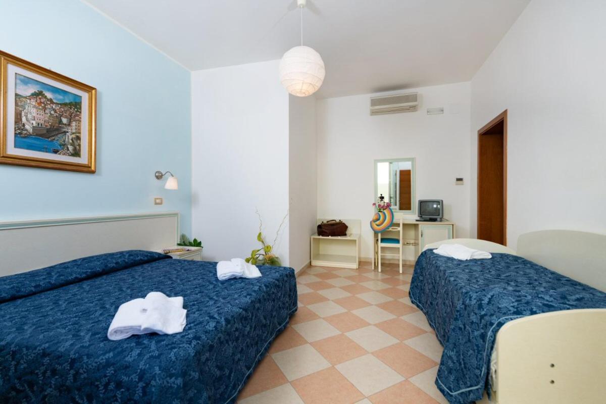 Hotel Bruna 马帝斯兹罗 外观 照片